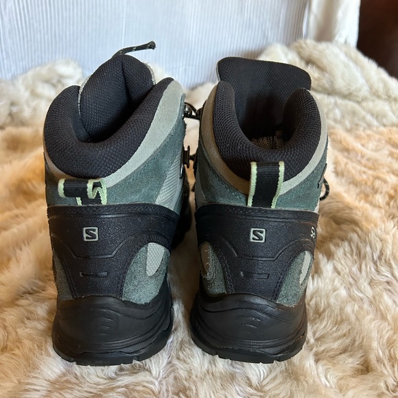 Salomon Quest Prime GTX hiking boots women’s 8 - Picture 2 of 13